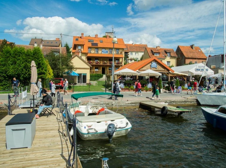 Promenada Apartamenty i Domek Nad Jeziorem 